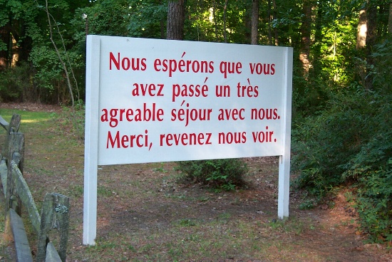 Leaving the campground, it invites us to come back